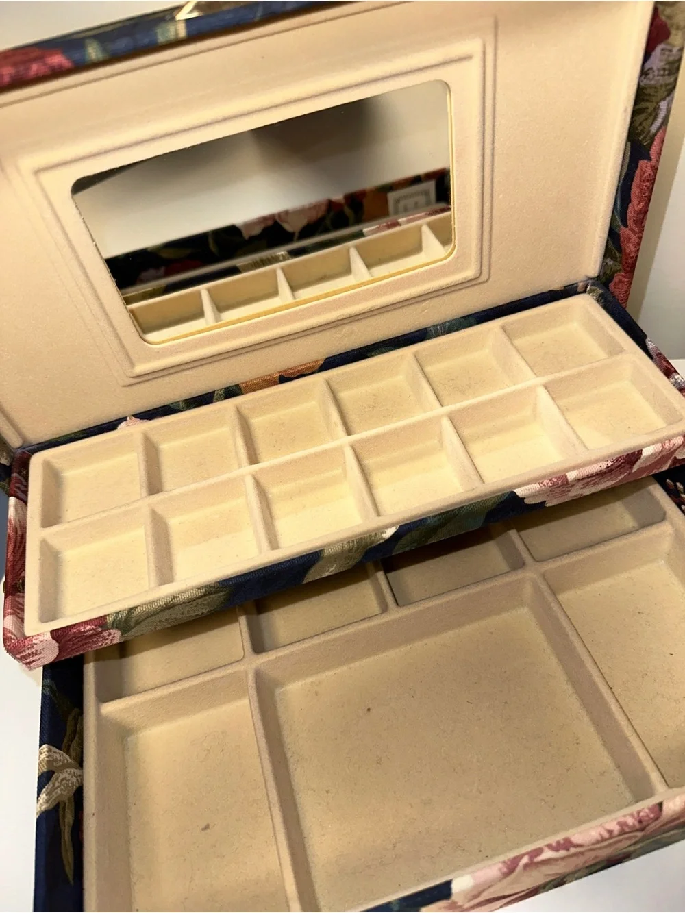 Vtg Floral Jewelry Box